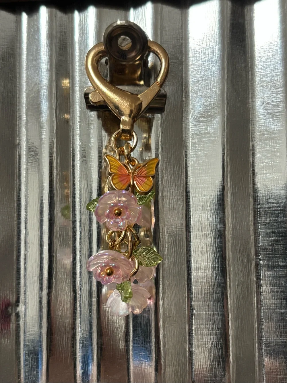 N/A gold tone